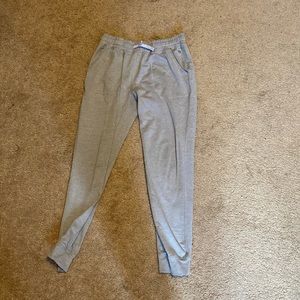 I’m selling these grey sweatpants from Xersion and they are girls 10-12